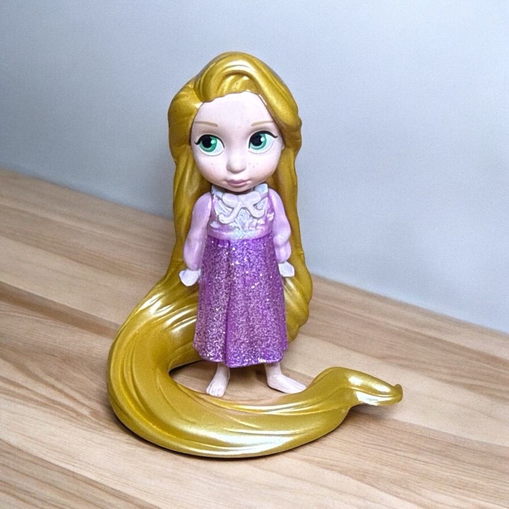 Disney Animator Rapunzel Toy Figure 3 Inches